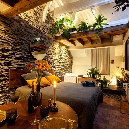 Love Room Jungle - Les Petits Plaisirs Angers Buitenkant foto