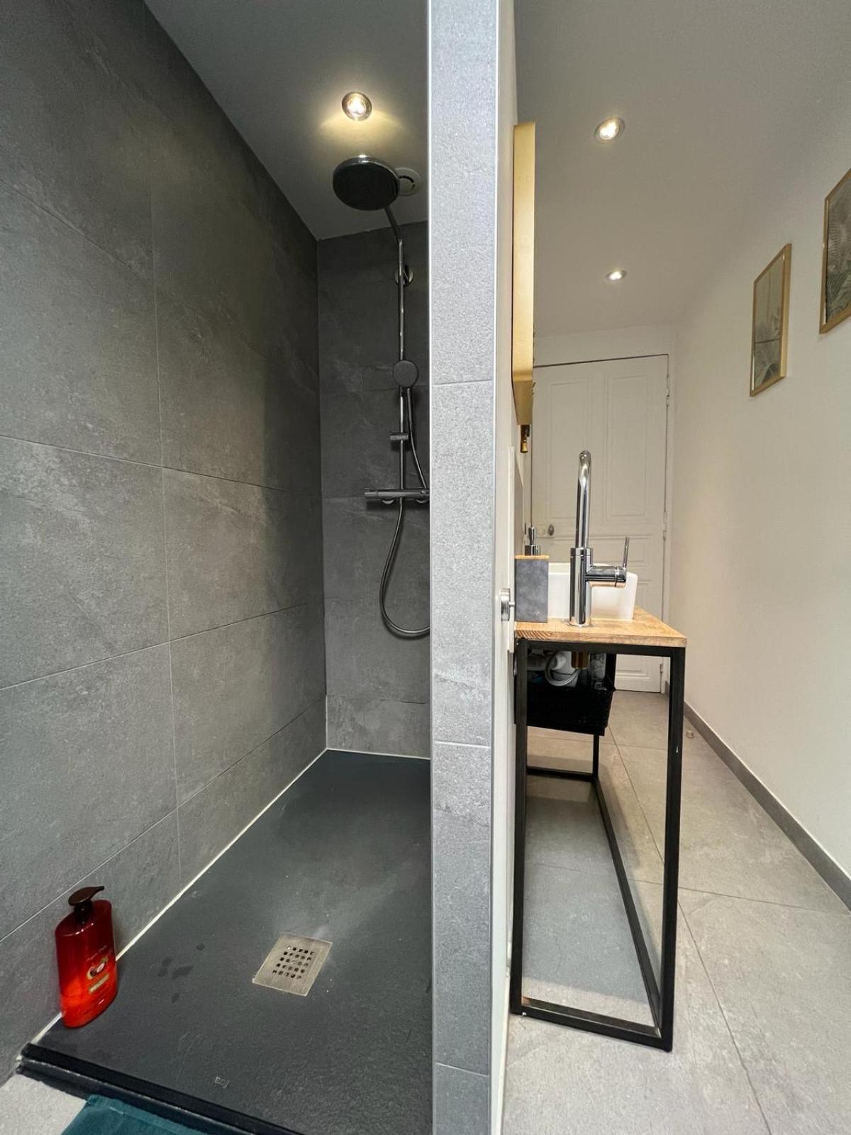 Apartment Jungle - Les Petits Plaisirs Angers